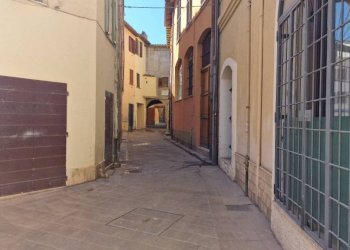 Shop via degli Artieri, Terni - photo 8