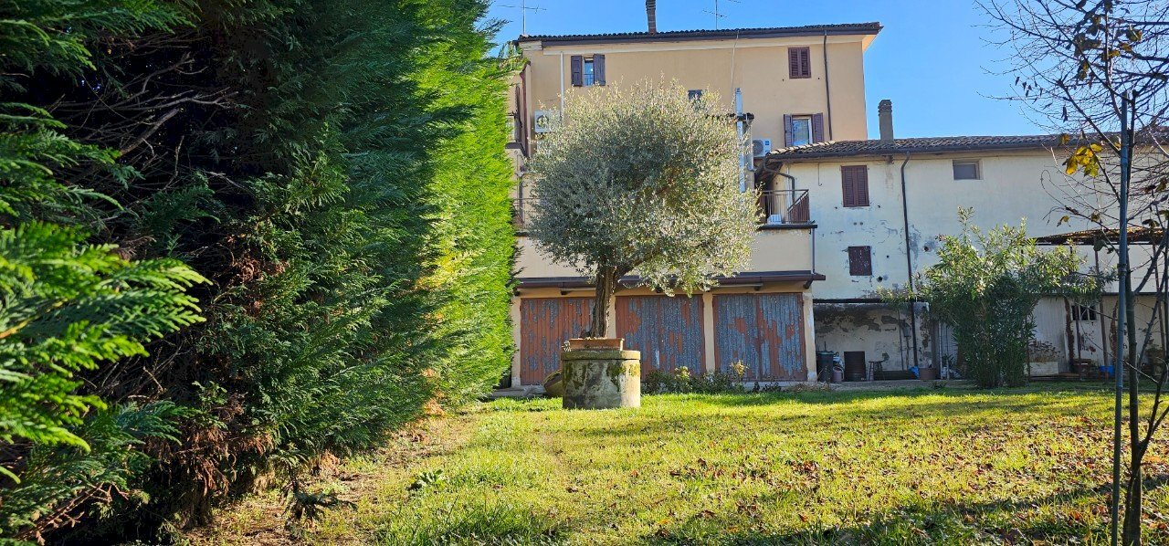 Portion of a house Malalbergo - photo 2