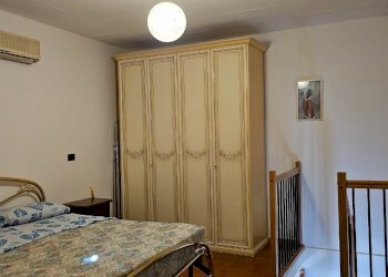 Portion of a house Malalbergo - photo 11