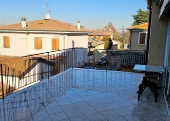 Portion of a house Malalbergo - photo 12