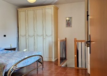 Portion of a house Malalbergo - photo 18