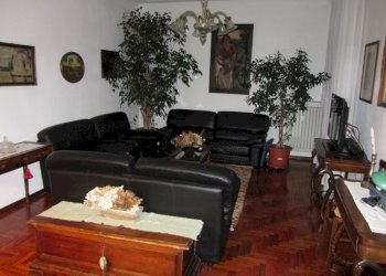 Apartment Reggio nell'Emilia - photo 3
