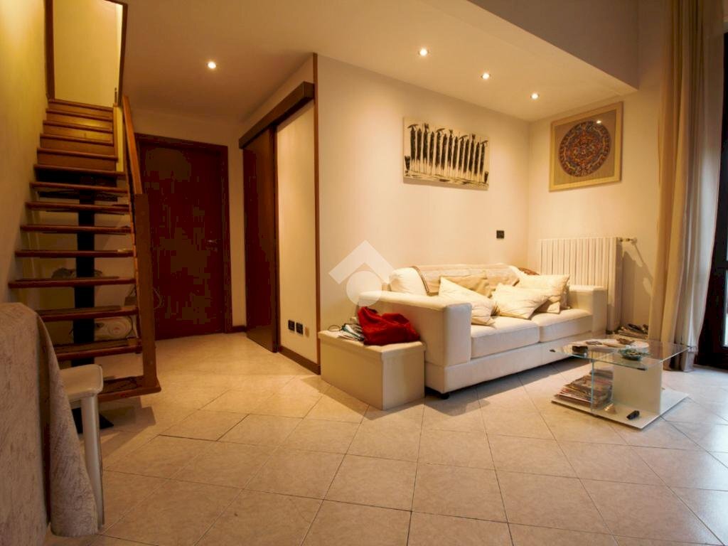 Four-room apartment Via Marco Emilio Lepido, Bologna (neighborhood Borgo Panigale) - photo 1