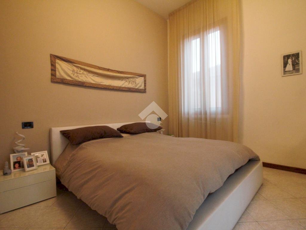 Four-room apartment Via Marco Emilio Lepido, Bologna (neighborhood Borgo Panigale) - photo 2