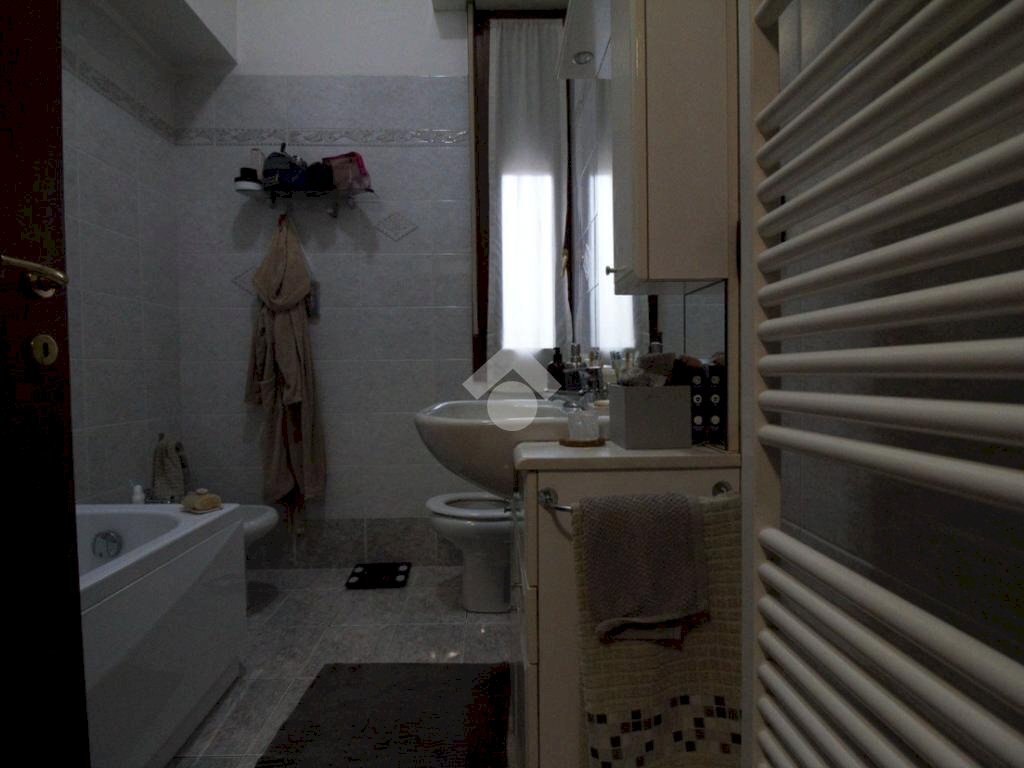 Four-room apartment Via Marco Emilio Lepido, Bologna (neighborhood Borgo Panigale) - photo 3