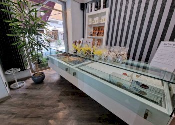 vetrine frigo - Bar Tavola Calda - Fredda via Vincenzo Virginio, Pinerolo - foto 7