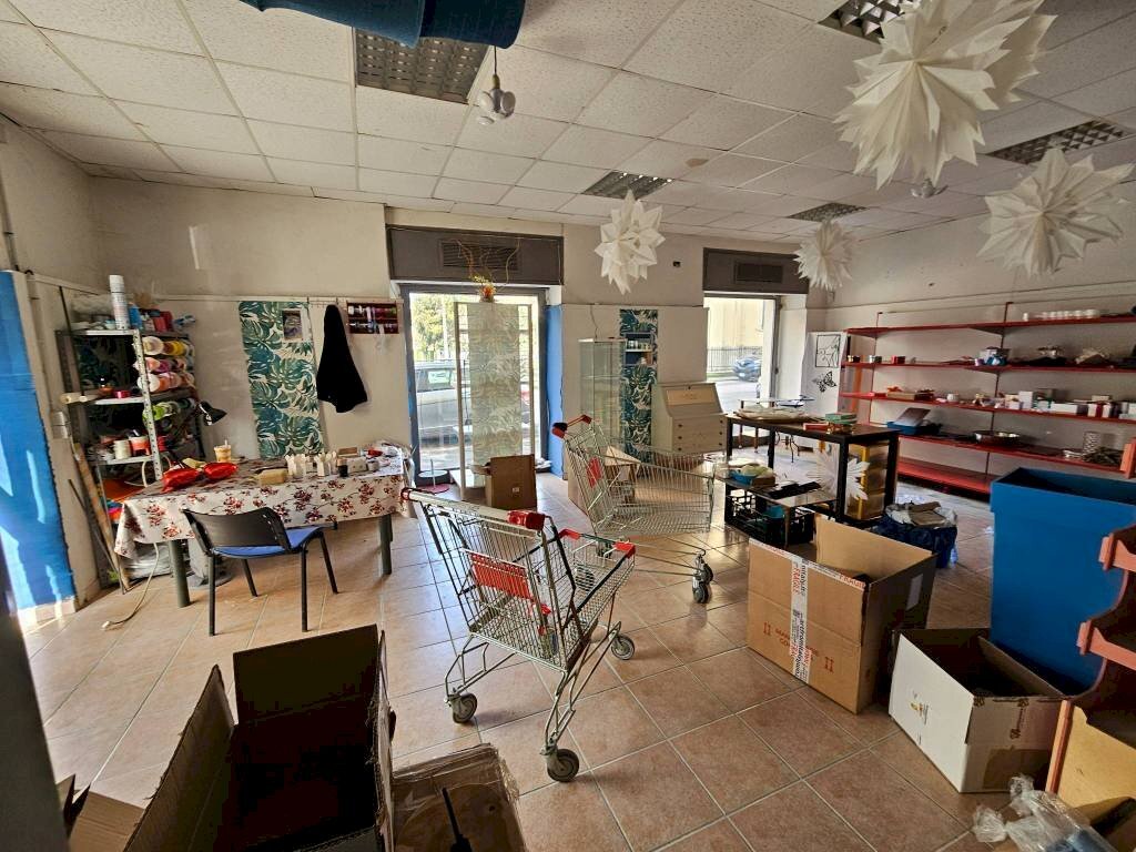 INTERNO - Shop via Antonino Calcagnadoro, Rieti - photo 2