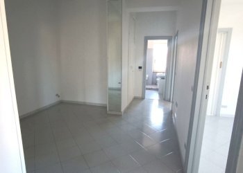 4-IngressoCorridoio.jpg - Three-room apartment Via Fabio Filzi, Lanciano - photo 2