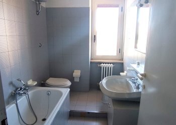 8-Bagno.jpg - Three-room apartment Via Fabio Filzi, Lanciano - photo 9