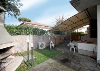 DSC_0004.JPG - Villetta Via Enrico Toti 12, Pietrasanta - foto 2