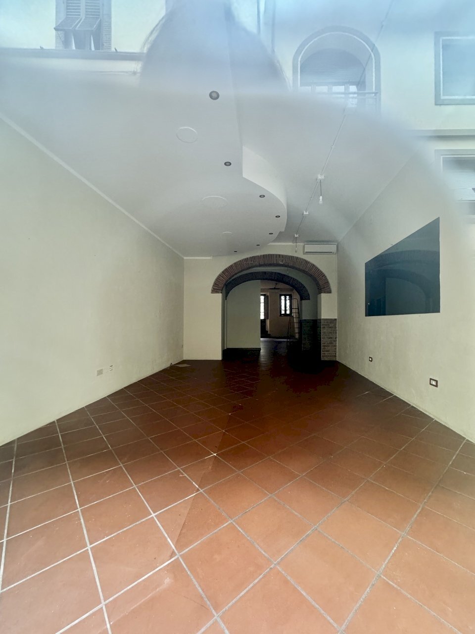 IMG_2819.jpg - Locale Commerciale Camaiore - foto 1