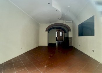 IMG_2819.jpg - Locale Commerciale Camaiore - foto 1