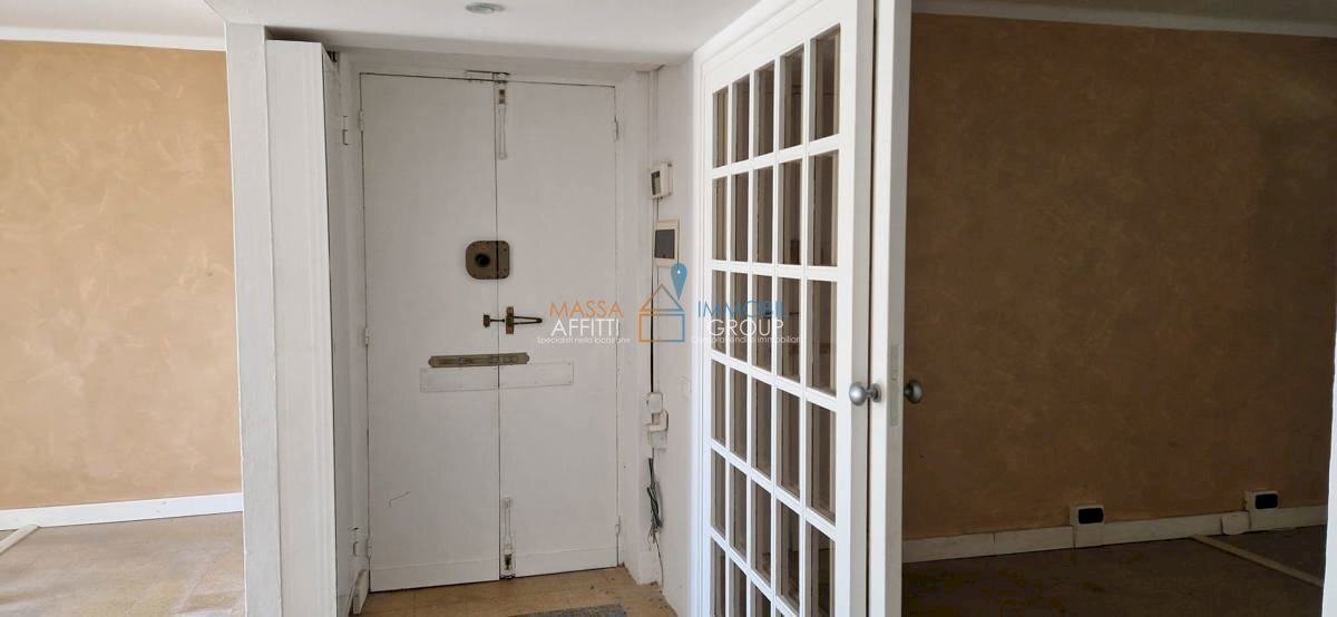 10454606.jpg - Appartamento Via Gioacchino Rossini 47, Massa - foto 3