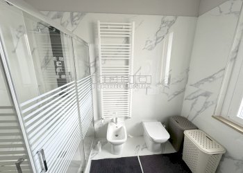 Bagno 1 - Appartamento corso Casale, 139, Asti - foto 16