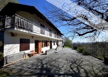 Independent house via San Bernardo  50, Bibiana - photo 1