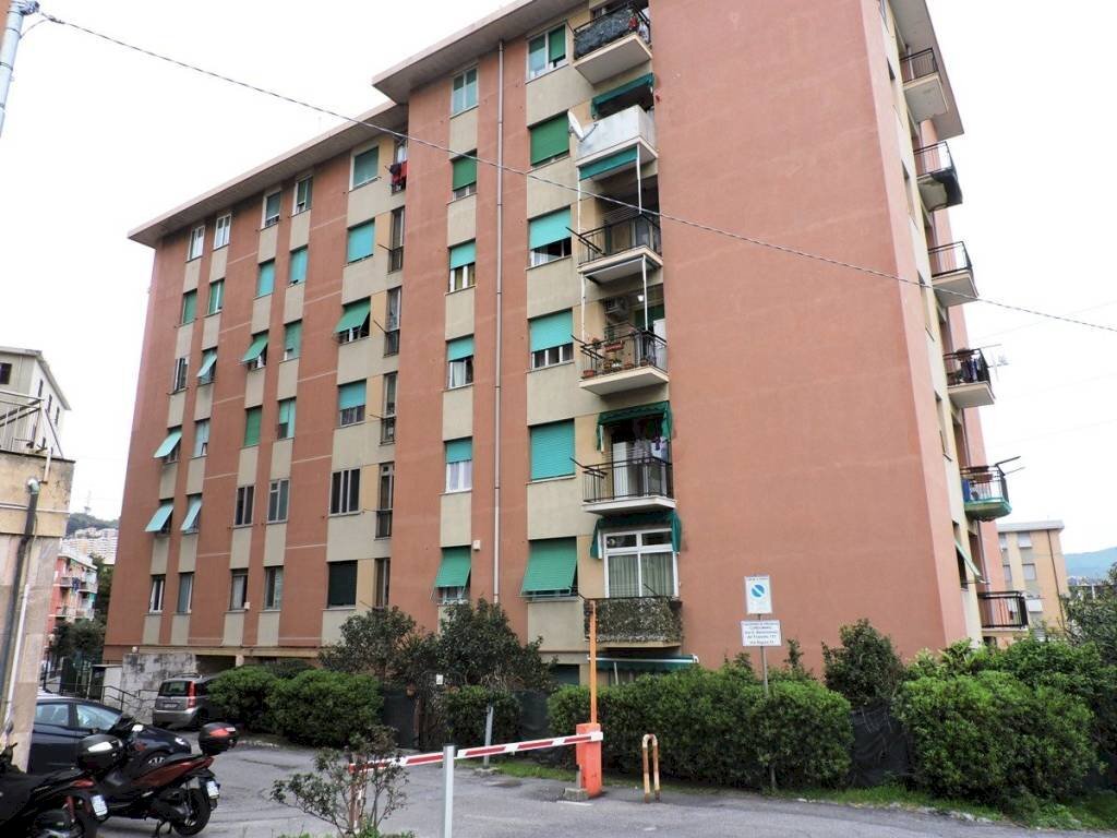 Palazzo - Trilocale via Rinaldo Rigola, 51, Genova (zona Sampierdarena) - foto 1