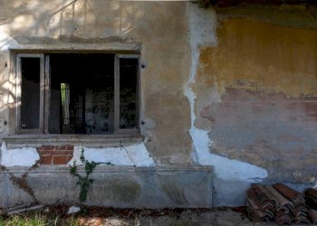 Facciata - Rustico strada Antiche Serre, Alba - foto 20