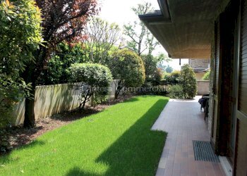 GIARDINO  - Villa Bifamiliare Concesio - foto 2