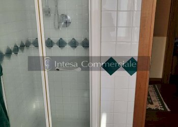 BAGNO CON DOCCIA - Villa Bifamiliare Concesio - foto 16