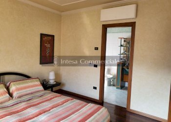 MATRIMONIALE 1 - Villa Bifamiliare Concesio - foto 17