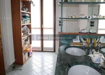 BAGNO - Villa Bifamiliare Concesio - foto 19