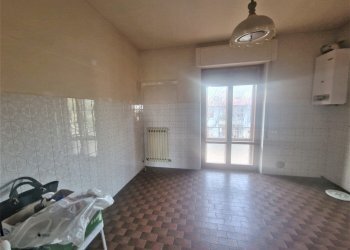 12.jpg - Appartamento Via Console Flaminio, Tuoro sul Trasimeno - foto 12