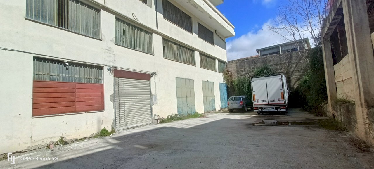 IMG20240318123742.jpg - Box Via Aldo Moro, Lamezia Terme - foto 1