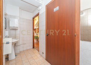 27.jpg - Locale Commerciale Via Nemorense 17, Nemi - foto 13