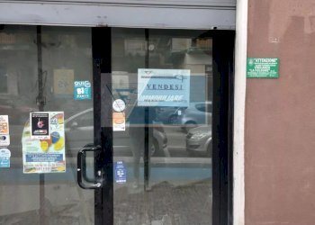 Negozio Viale Tica, Siracusa - foto 2