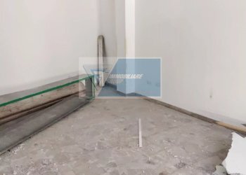 Negozio Viale Tica, Siracusa - foto 4