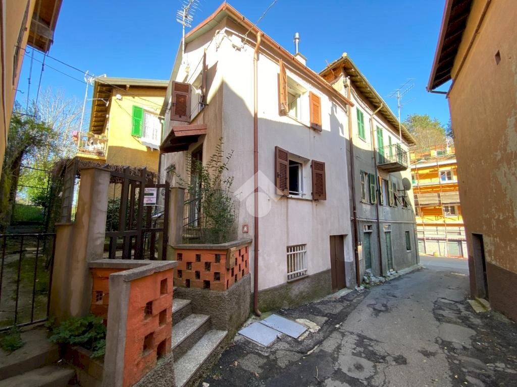 Semi-detached house Via Scoffera, Torriglia - photo 1