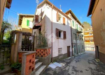 Semi-detached house Via Scoffera, Torriglia - photo 1