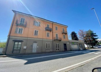 FACCIATA - Shop via Milano, 36, Biella - photo 1