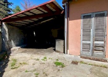 CORTILE INTERNO - Shop via Milano, 36, Biella - photo 10