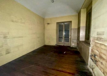 DEPOSITO - Shop via Milano, 36, Biella - photo 15