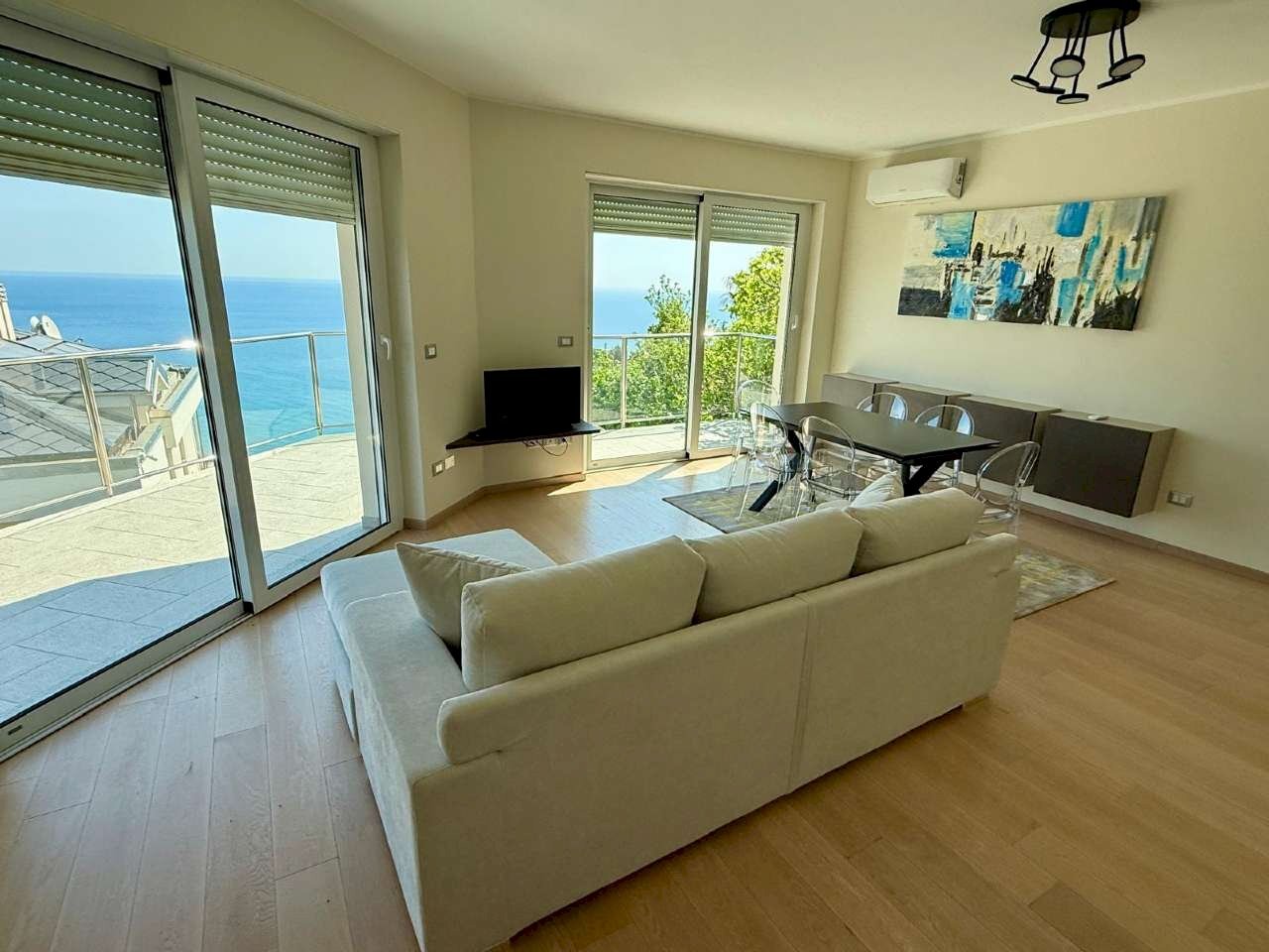 whatsapp image 2026-04-16 at 14.36.41 (1) - Villa via Luigi Borri, 116/A, Alassio - foto 1