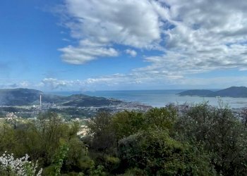 WhatsApp Image 2024-04-11 at 10.35.48 (1).jpeg - Villa La Spezia - foto 1