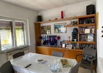 WhatsApp Image 2024-04-11 at 10.35.49 (5).jpeg - Villa La Spezia - foto 4