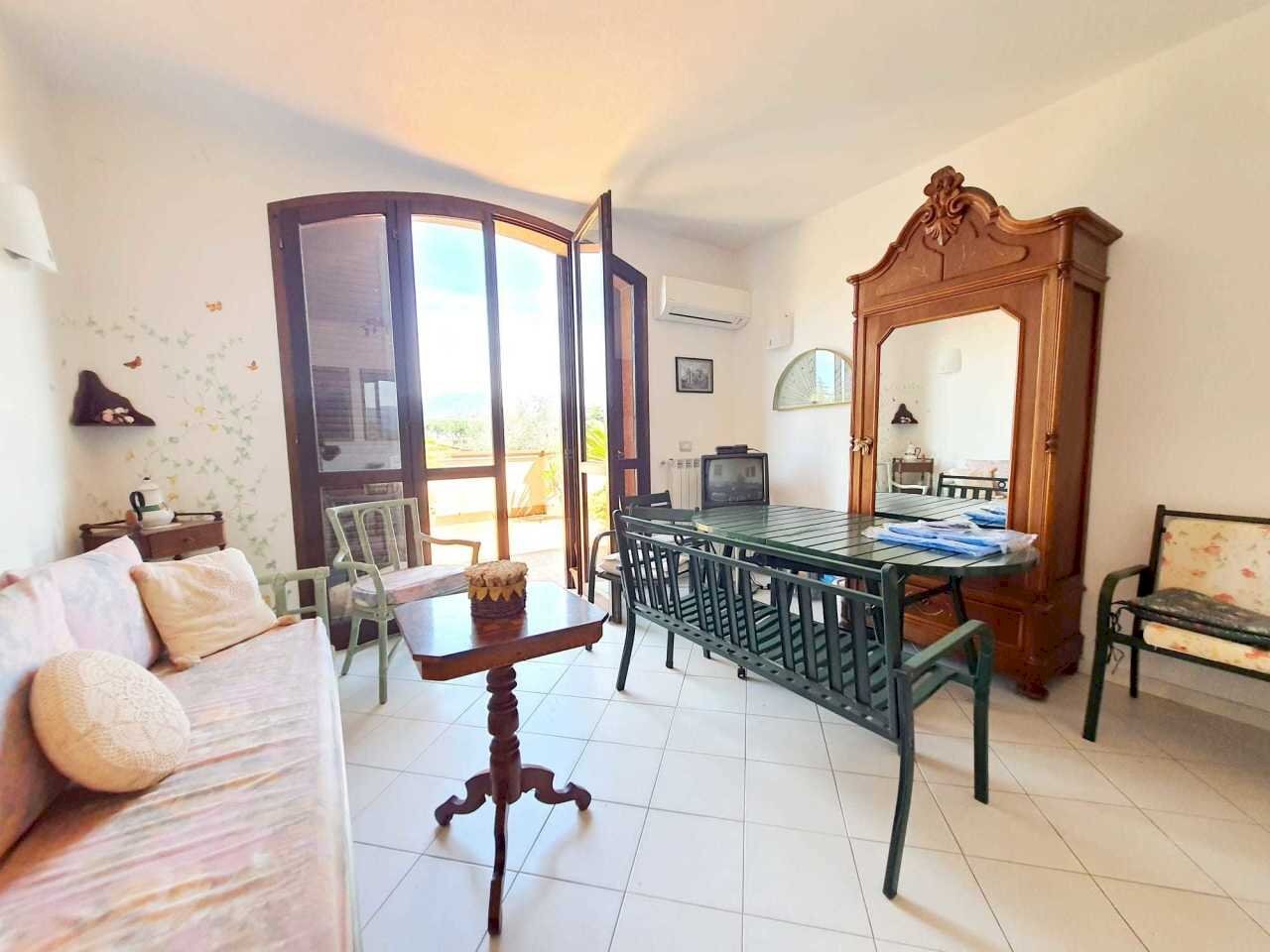 salone1.jpg - Casa semi indipendente Ameglia - foto 3