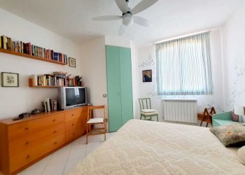 seconda camera1.jpg - Casa semi indipendente Ameglia - foto 14