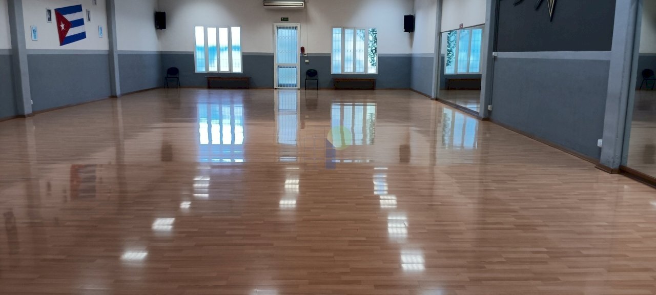 Locale Commerciale Viale Giacomo Leopardi 41, Livorno - foto 1