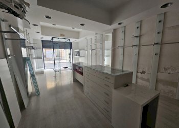 06.jpg - Locale Commerciale Via Pietro Gori 32, Sarzana - foto 6