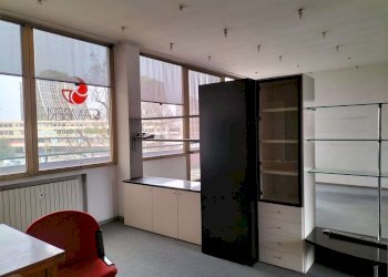 Ufficio Modena (zona San Faustino) - foto 15