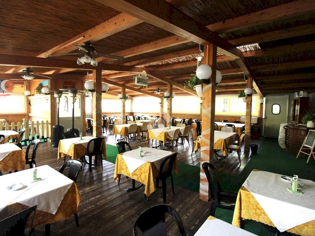 Commercial Activity Via Fratelli Cervi, Sant'Agata Bolognese - photo 3