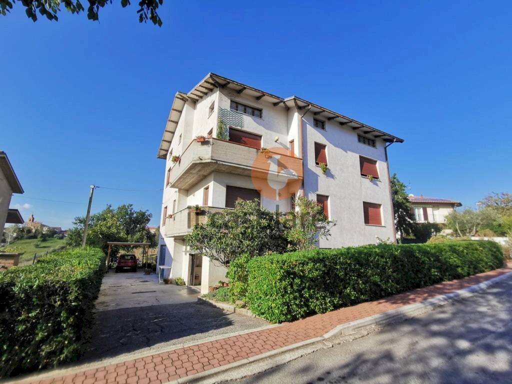 Facciata - Appartamento Terre Roveresche - foto 2