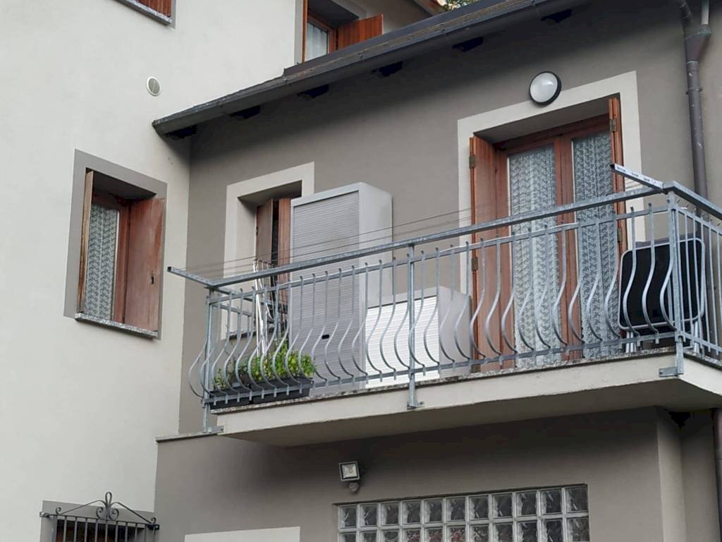 Facciata - Quadrilocale via Campagna, Villa di Tirano - foto 2