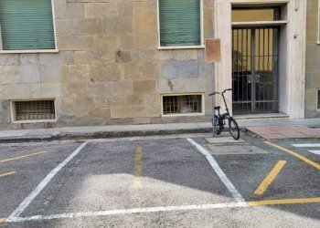 Facciata - Box via Sant'Isaia, 6, Bologna (zona Centro Storico) - foto 1