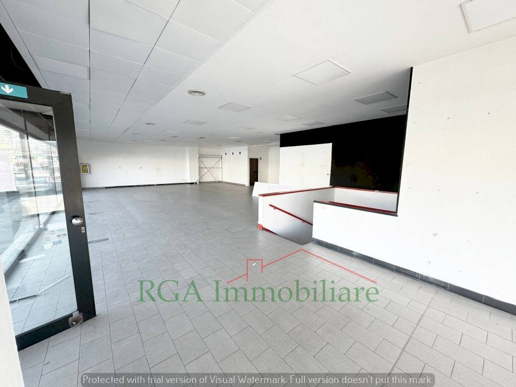 negozio - Negozio via Vittore Ghislandi, Bergamo - foto 3