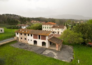 vendesi villa primi 900 con podereDJI_0484.JPG - Villa Via Sbarra, Porcari - foto 1