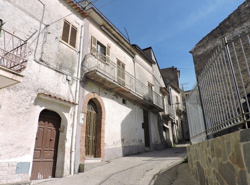 Independent house Sessa Aurunca - photo 1